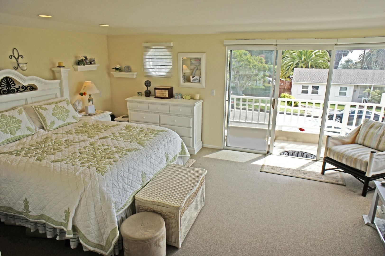 411 Terrace Road Santa Barbara, CA 93109 - Photo 9 of 20 Terrace_Int_BR_01
