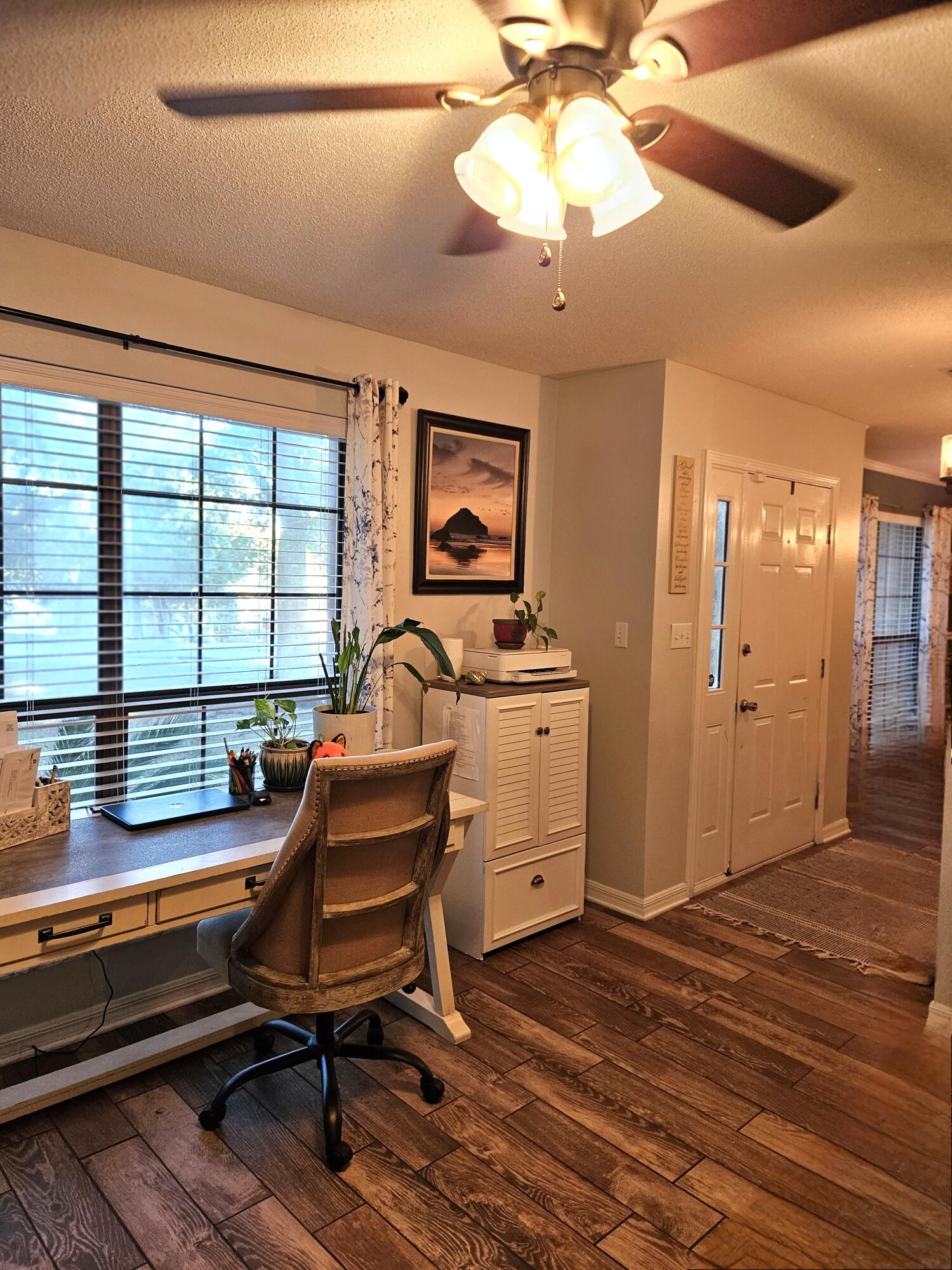 108 Mohawk Trail Crestview, FL 32536 - Photo 6 of 39 a room with furniture and window