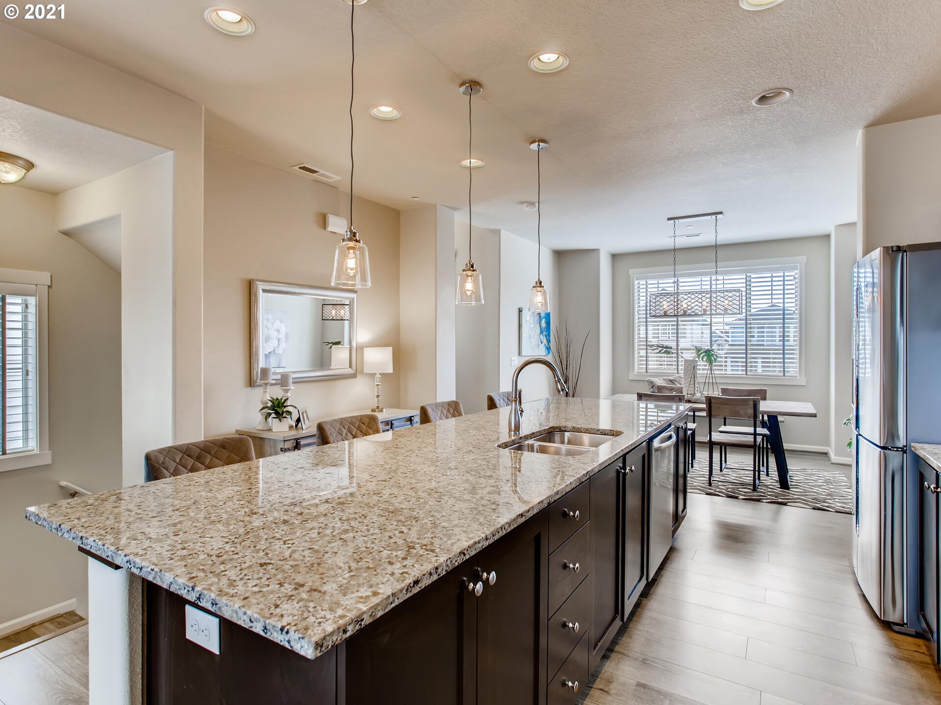 14941 Northwest Shackelford Road Portland, OR 97229 - Photo 11 of 28 Gallery Image 11