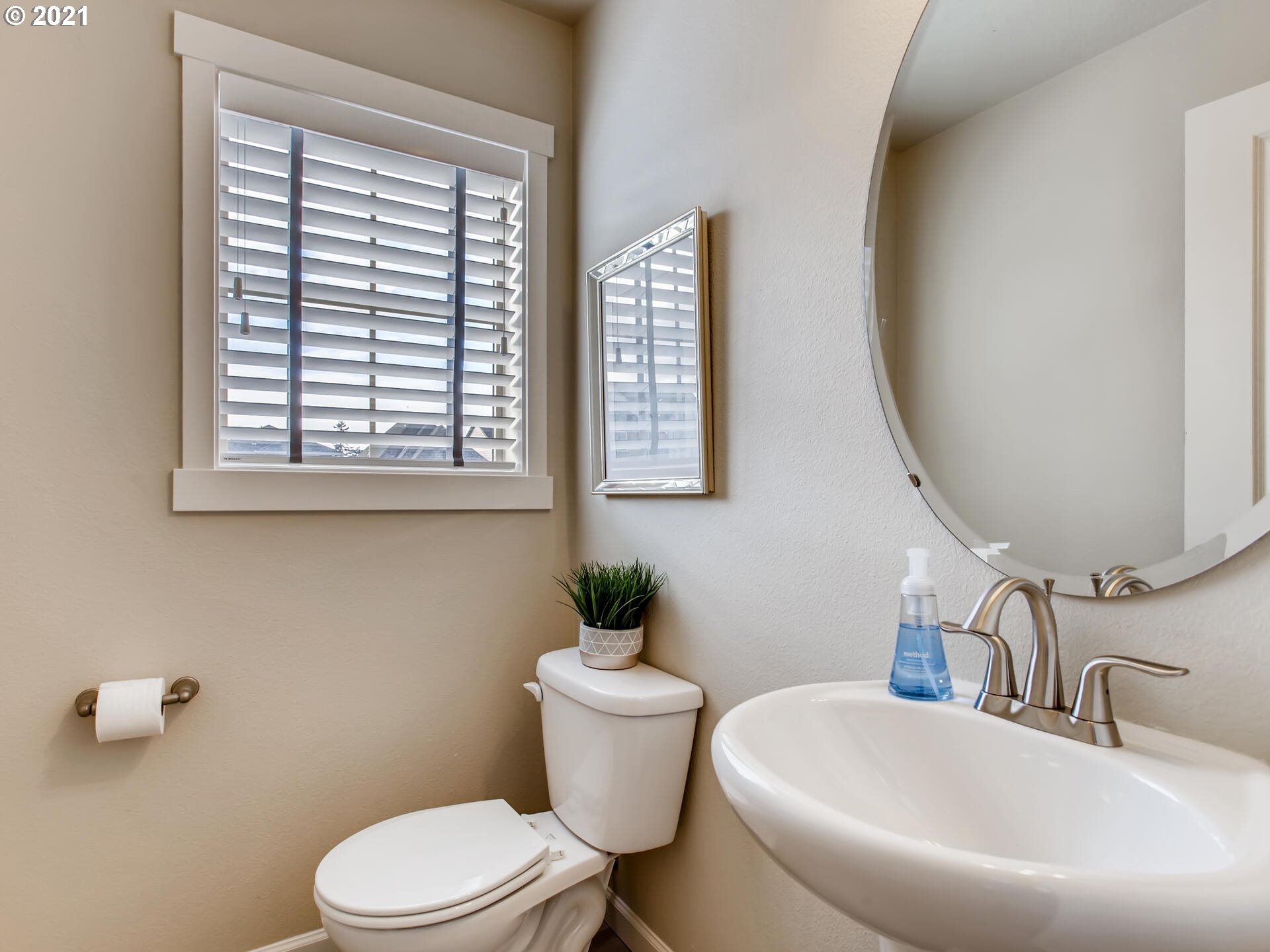 14941 Northwest Shackelford Road Portland, OR 97229 - Photo 15 of 28 Gallery Image 15