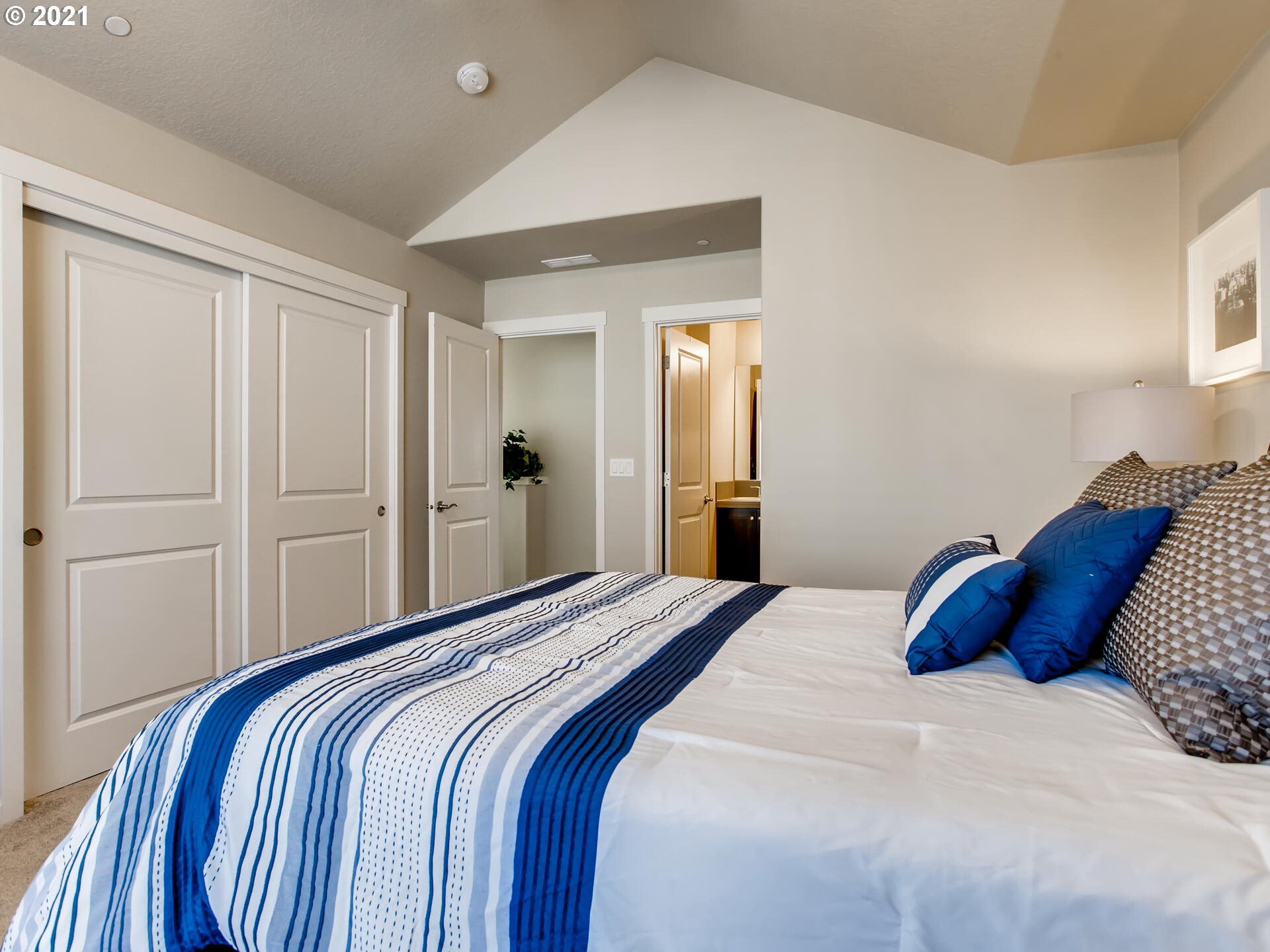 14941 Northwest Shackelford Road Portland, OR 97229 - Photo 17 of 28 Gallery Image 17