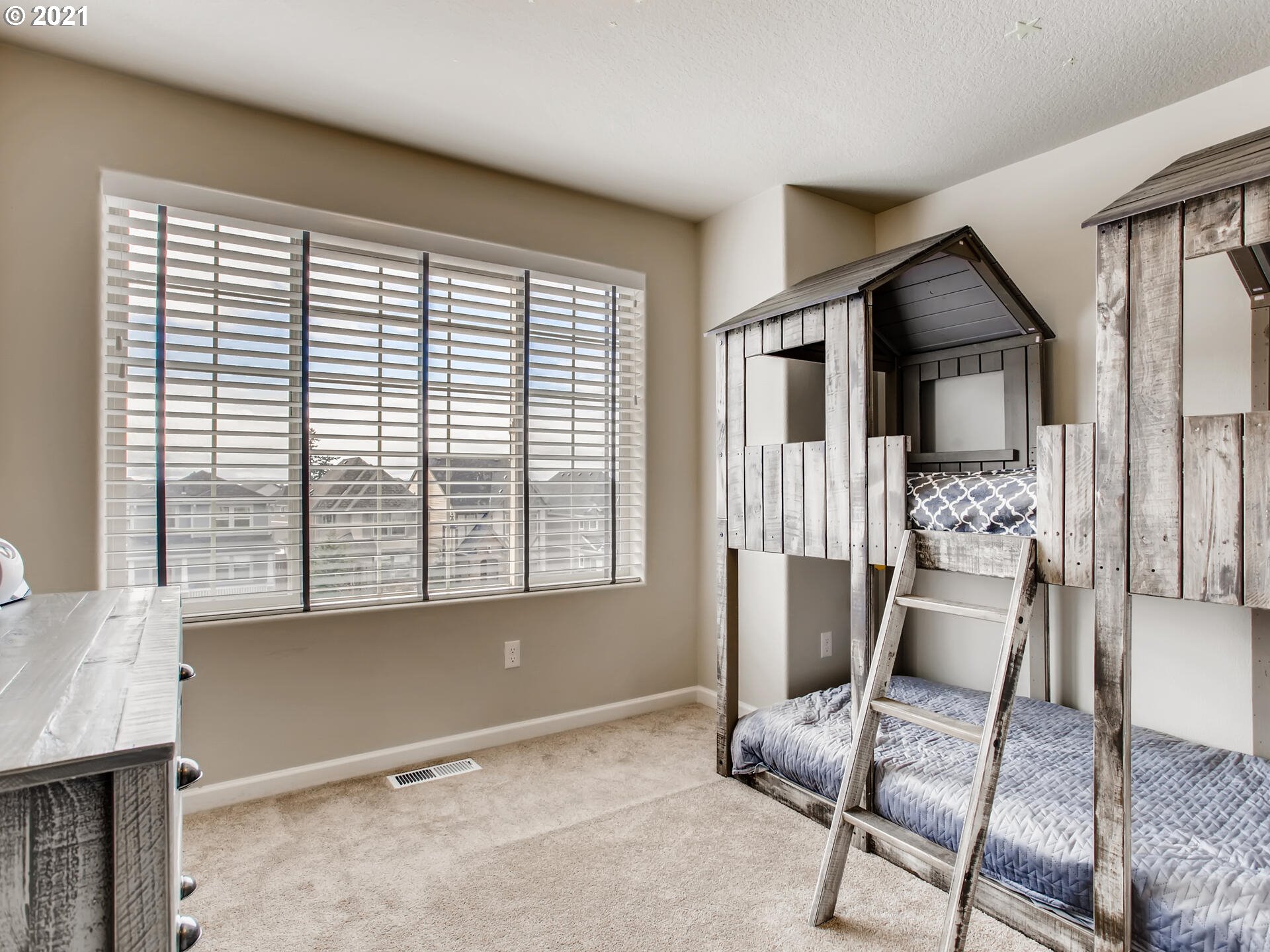 14941 Northwest Shackelford Road Portland, OR 97229 - Photo 20 of 28 Gallery Image 20
