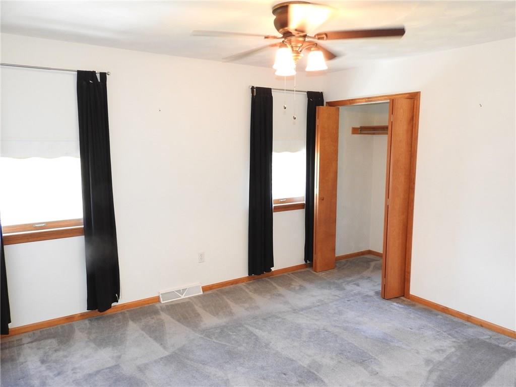300 Finley Road Pittsburgh, PA 15239 - Photo 12 of 18