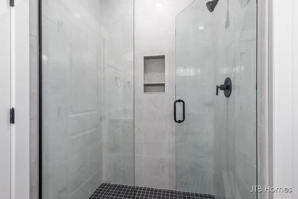 $539,900 | 6604 Timber Crst Drive Northeast, Unit 54, Rockford, MI 49341