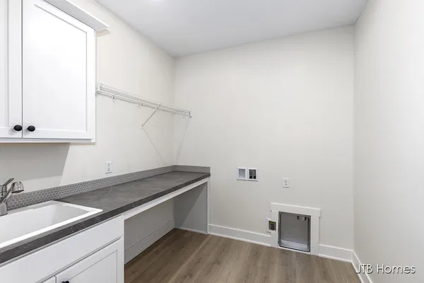 $539,900 | 6604 Timber Crst Drive Northeast, Unit 54, Rockford, MI 49341