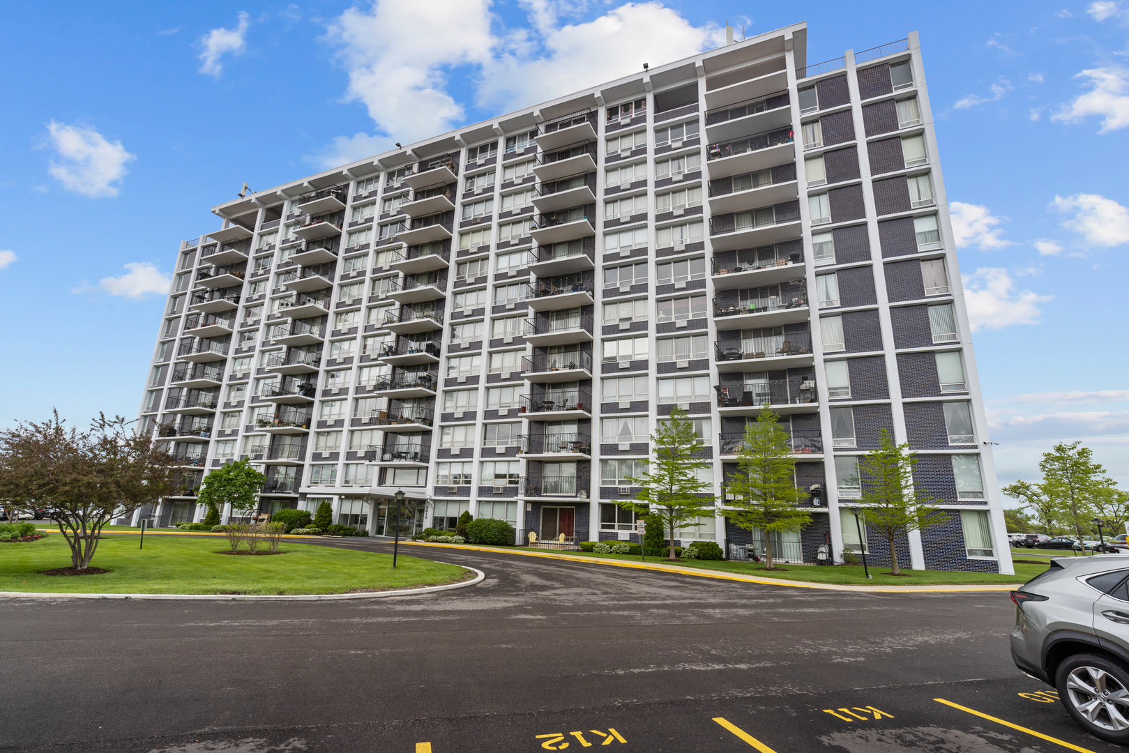 8815 West Golf Road, Unit 7A Niles, IL 60714 - Photo 1 of 26 a front view of a building