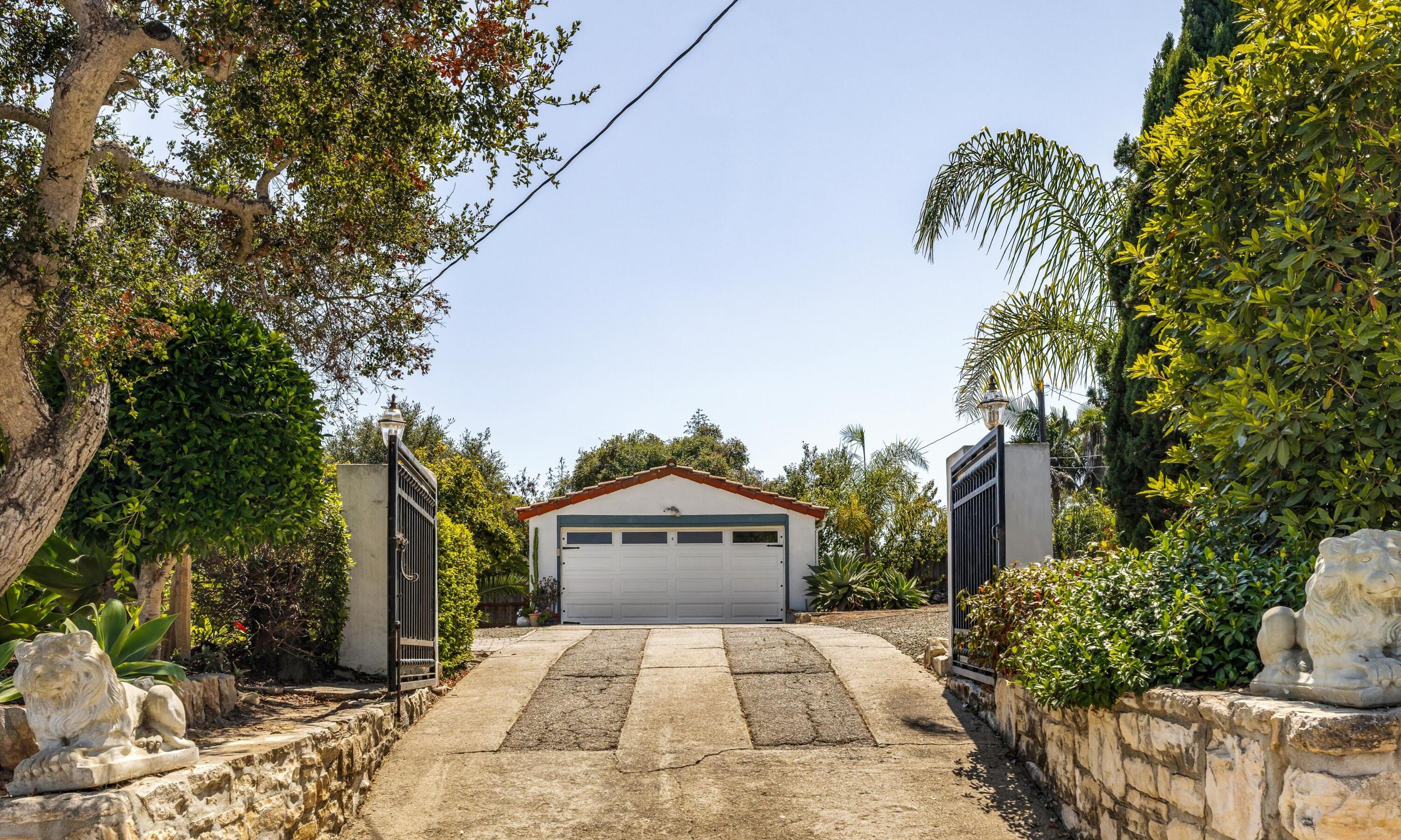 906 Weldon Road Santa Barbara, CA 93109 - Photo 27 of 31 Gated stone entry driveway, 2-car garage