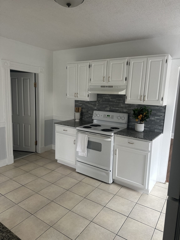 51-53 Pasco Road Springfield, MA 01151 - Photo 2 of 5