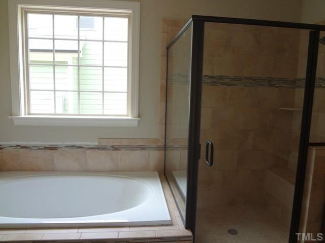 6500 Glendower Road Raleigh, NC 27613 - Photo 5 of 24 Master Bath/Spa