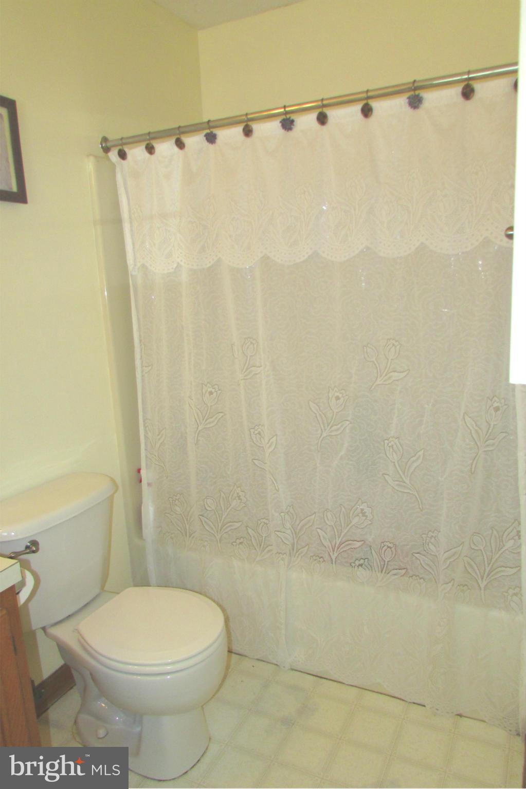 14074 Washington Mill Road King George, VA 22485 - Photo 18 of 24 Bath (Master)