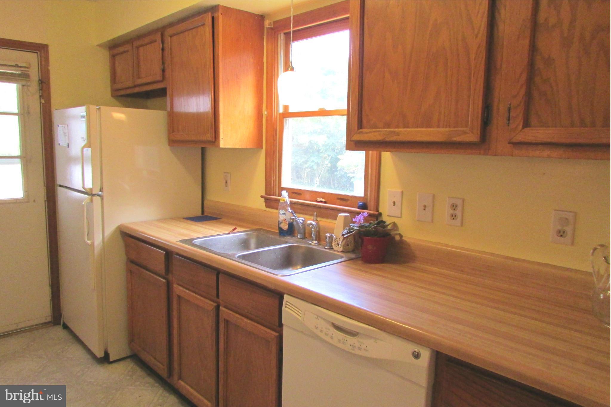 14074 Washington Mill Road King George, VA 22485 - Photo 8 of 24 Kitchen