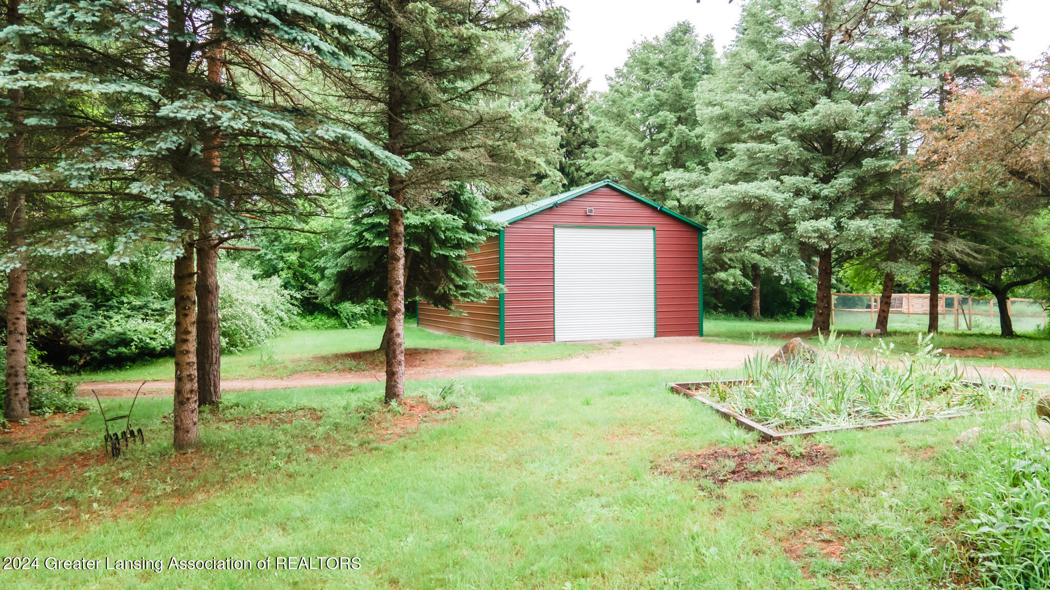 9040 Coleman Road Haslett, MI 48840 - Photo 38 of 52 9040COLEMAN03