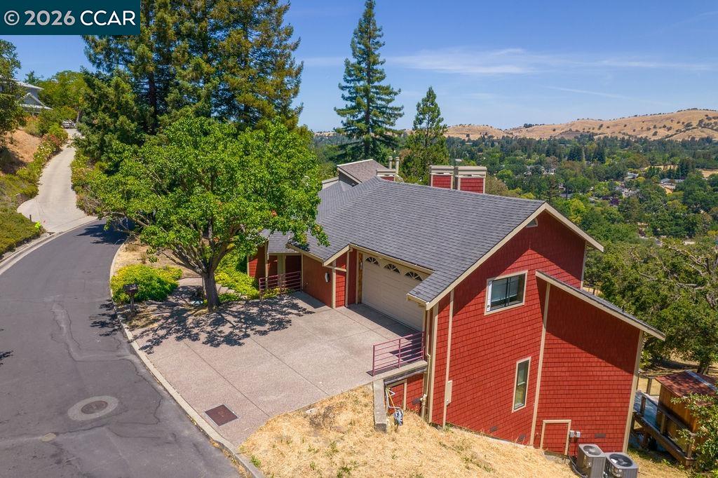 172 Rudgear Drive Walnut Creek, CA 94596 - Photo 37 of 51 a aerial view of a house with a yard