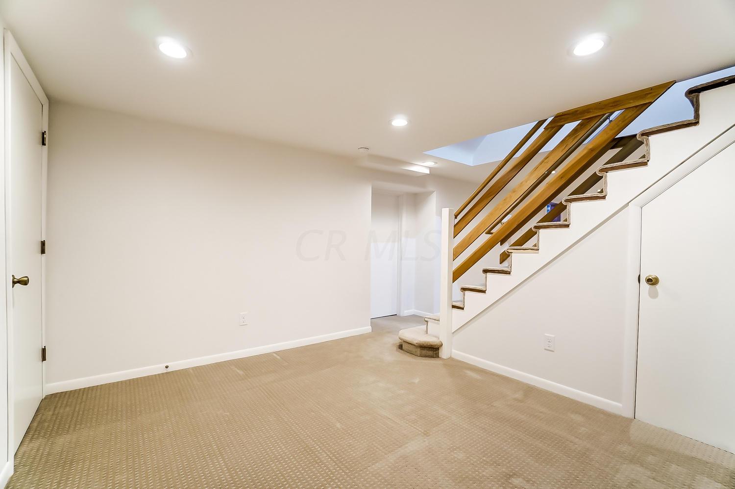 2948 Halstead Road Upper Arlington, OH 43221 - Photo 44 of 60