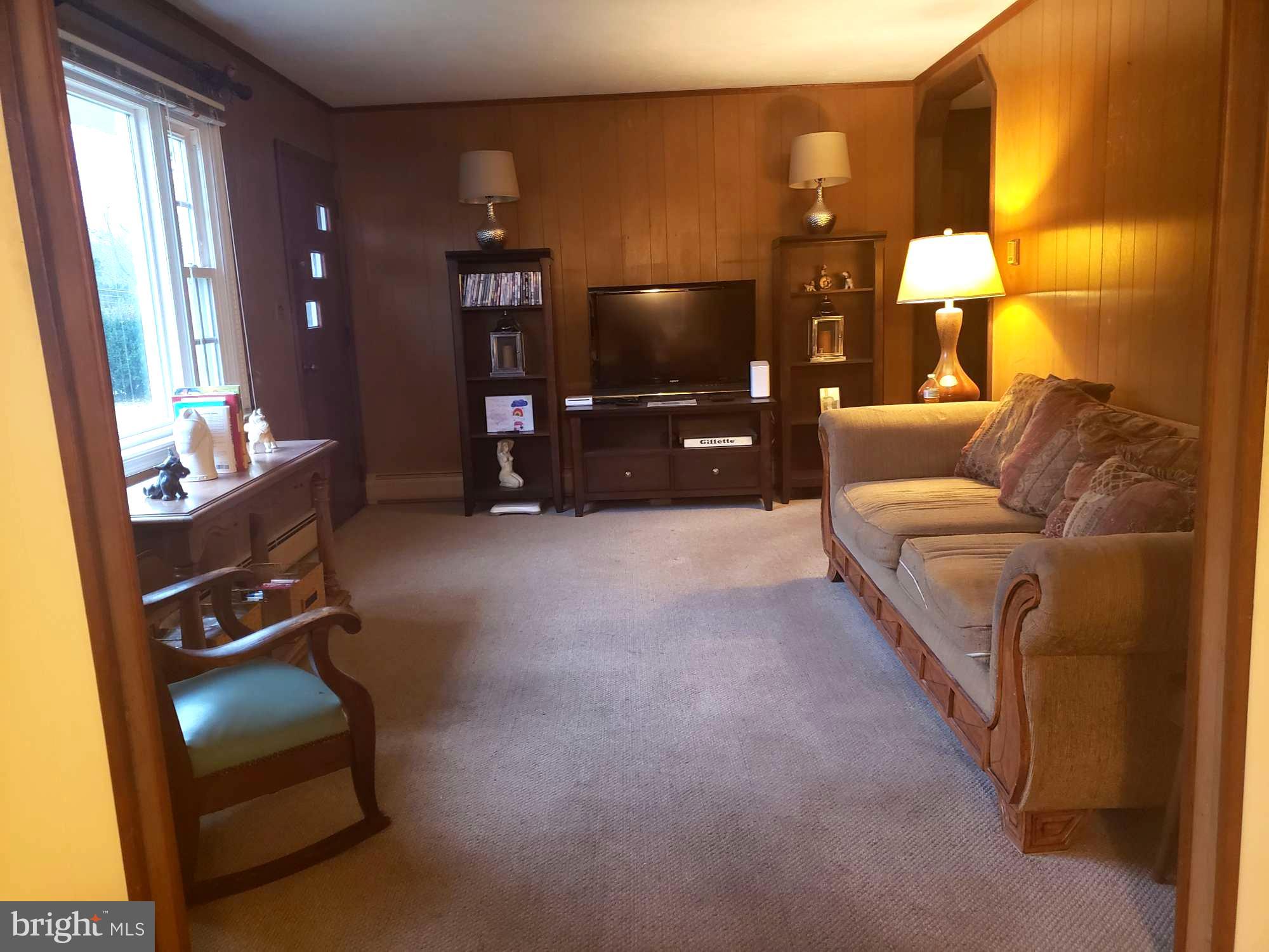 2733 Monmouth Road Jobstown, NJ 08041 - Photo 3 of 10 Kitchen open to living room w large picture window