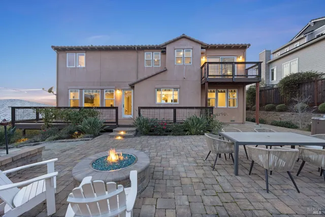 $1,990,000 | 3718 Crown Hill Drive, Santa Rosa, CA 95404