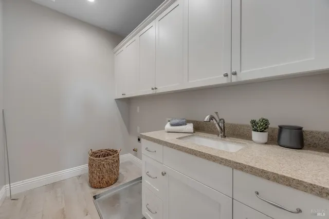 $1,990,000 | 3718 Crown Hill Drive, Santa Rosa, CA 95404