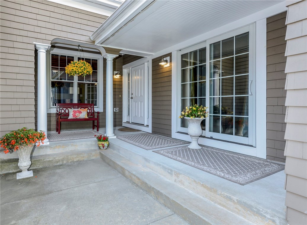 41 Waters Edge Tiverton, RI 02878 - Photo 2 of 40