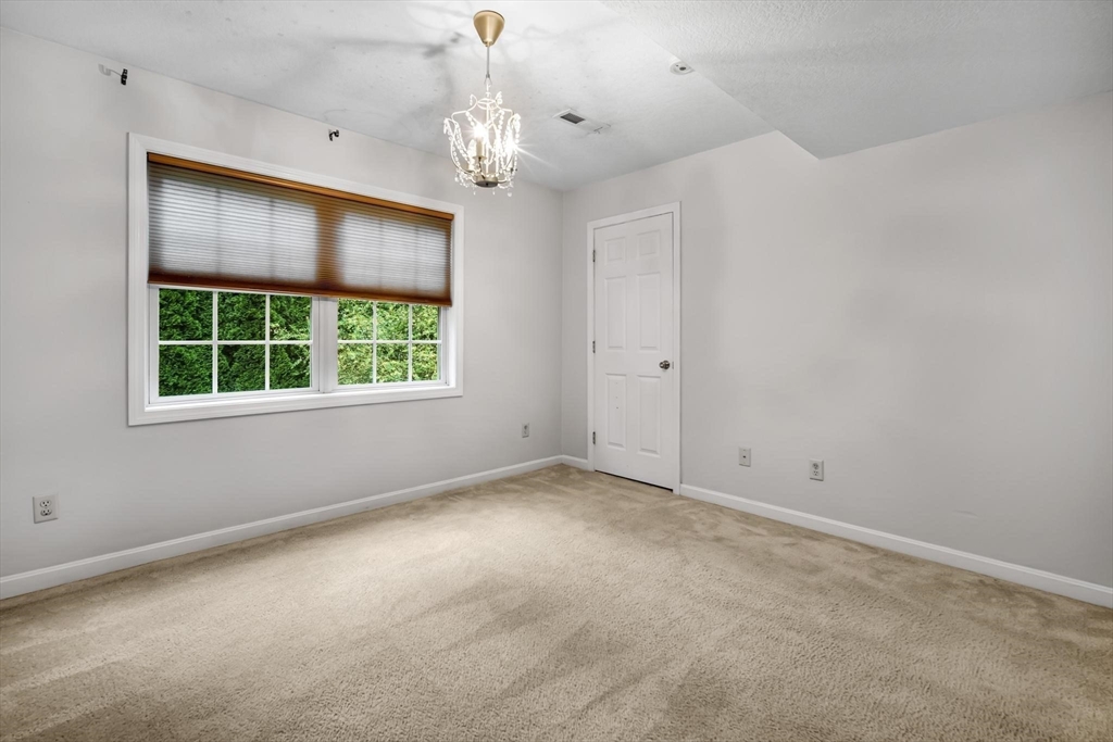 26 Munger Road Chicopee, MA 01020 - Photo 21 of 40 Gallery Image 21