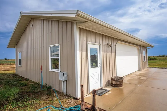 $650,000 | 32714 A Northwest Jackson Road, Richmond, KS 66080