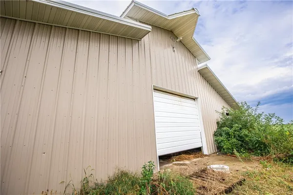 $599,000 | 32714 A Northwest Jackson Road, Richmond, KS 66080