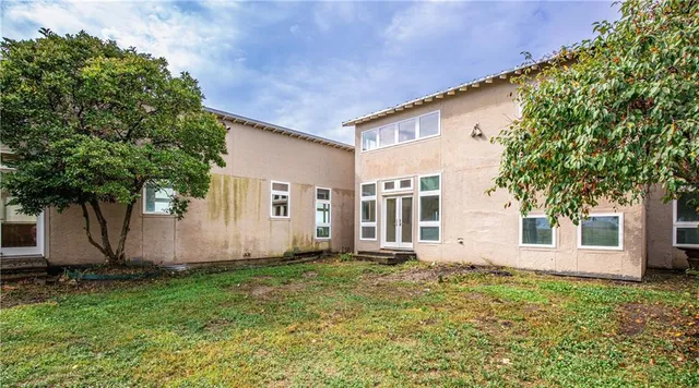 $650,000 | 32714 A Northwest Jackson Road, Richmond, KS 66080