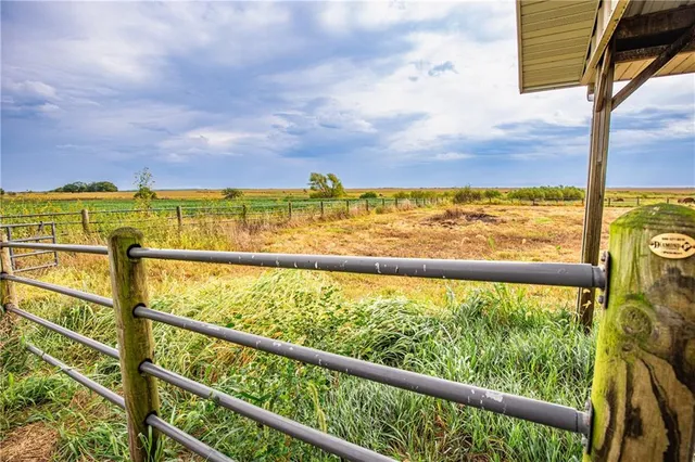 $650,000 | 32714 A Northwest Jackson Road, Richmond, KS 66080