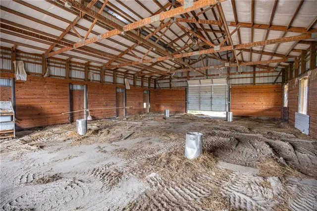 $650,000 | 32714 A Northwest Jackson Road, Richmond, KS 66080