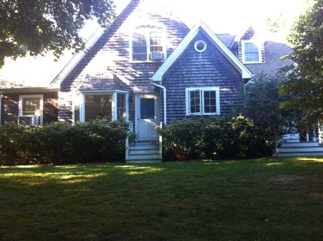 18 Shore Road Westerly, RI 02891 - Photo 1 of 7 Exterior Front.