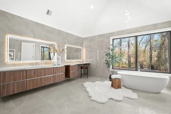 $7,295,000 | 5 Deer Path Lane, Weston, MA 02493