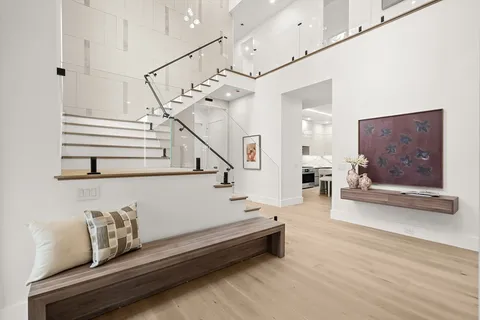 $7,295,000 | 5 Deer Path Lane, Weston, MA 02493