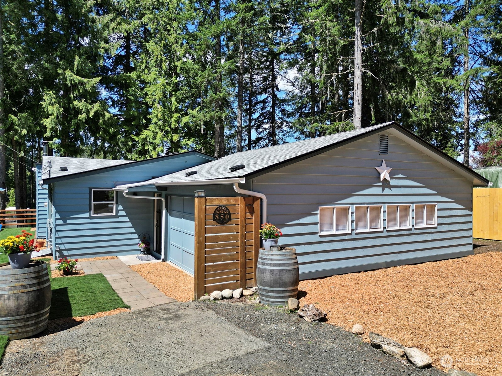 850 East Phillips Lake Loop Road Shelton, WA 98584 - Photo 2 of 26 Gallery Image 2
