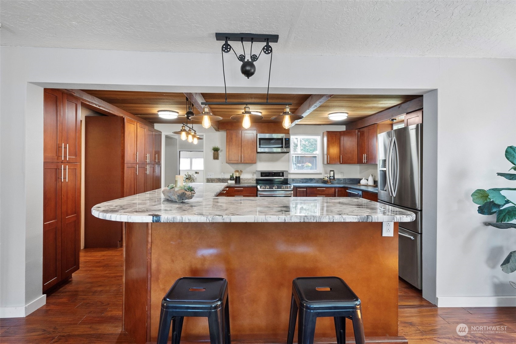 850 East Phillips Lake Loop Road Shelton, WA 98584 - Photo 4 of 26 Gallery Image 4