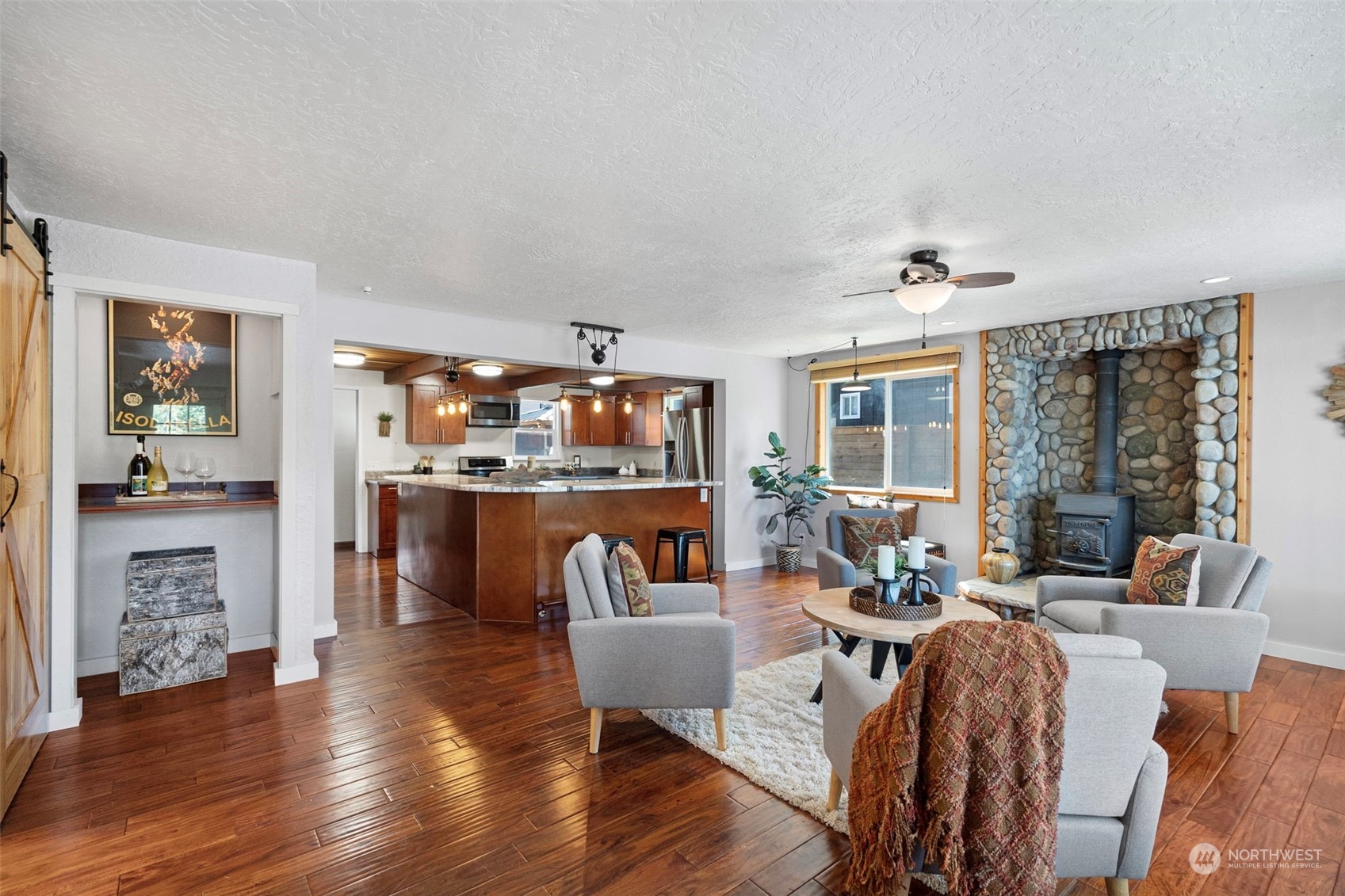 850 East Phillips Lake Loop Road Shelton, WA 98584 - Photo 7 of 26 Gallery Image 7