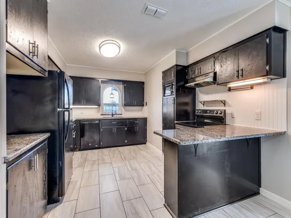 $3,000 | 7335 Reed Road, Azle, TX 76020