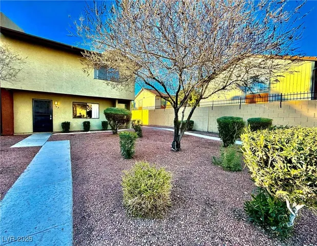 $1,595 | 191 Bel Port Drive, Unit 192, Las Vegas, NV 89110