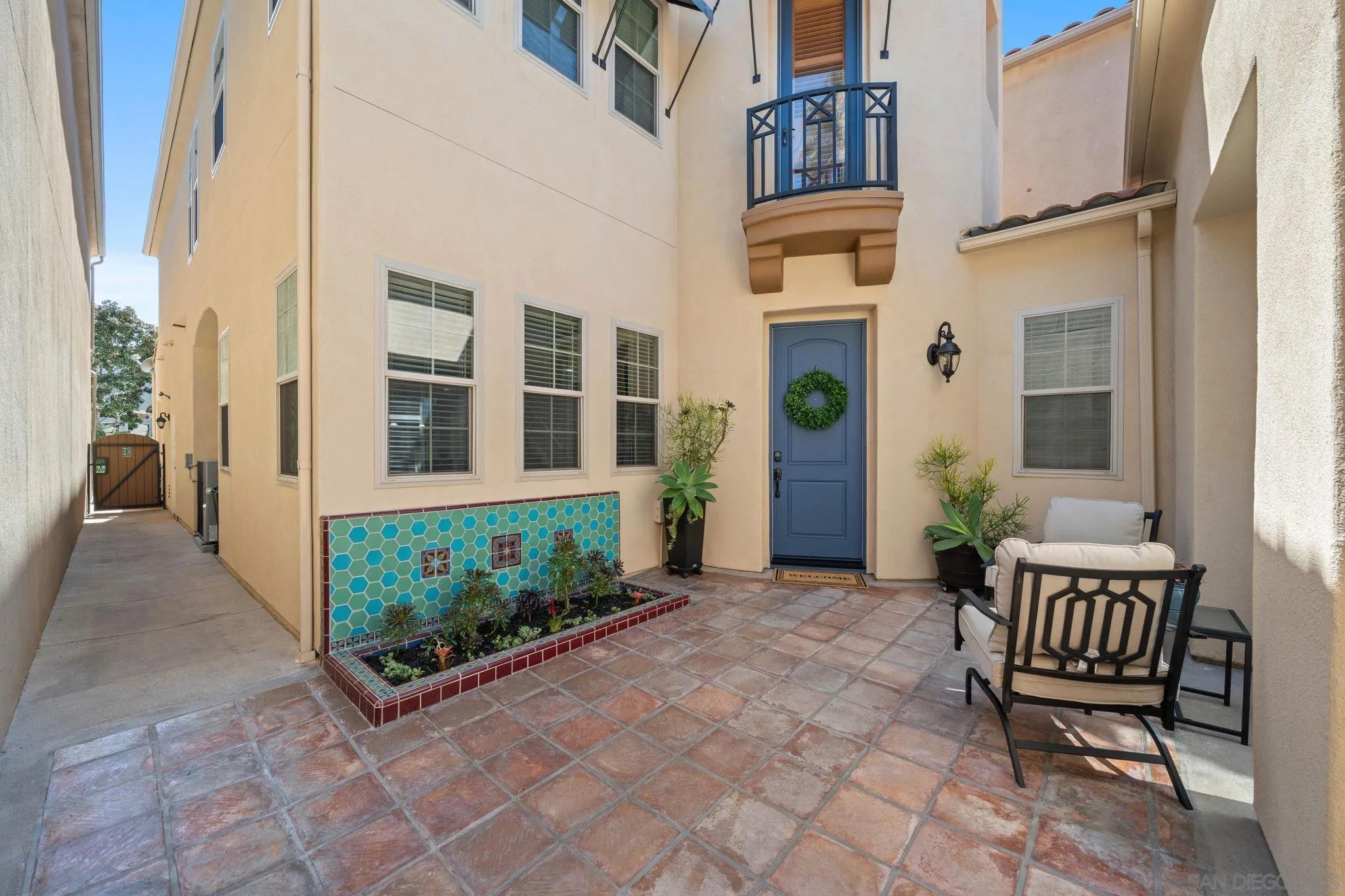 2873 Farragut Road San Diego, CA 92106 - Photo 3 of 55