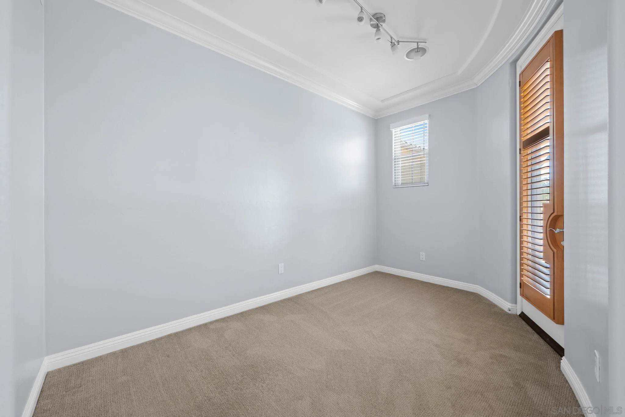 2873 Farragut Road San Diego, CA 92106 - Photo 37 of 55