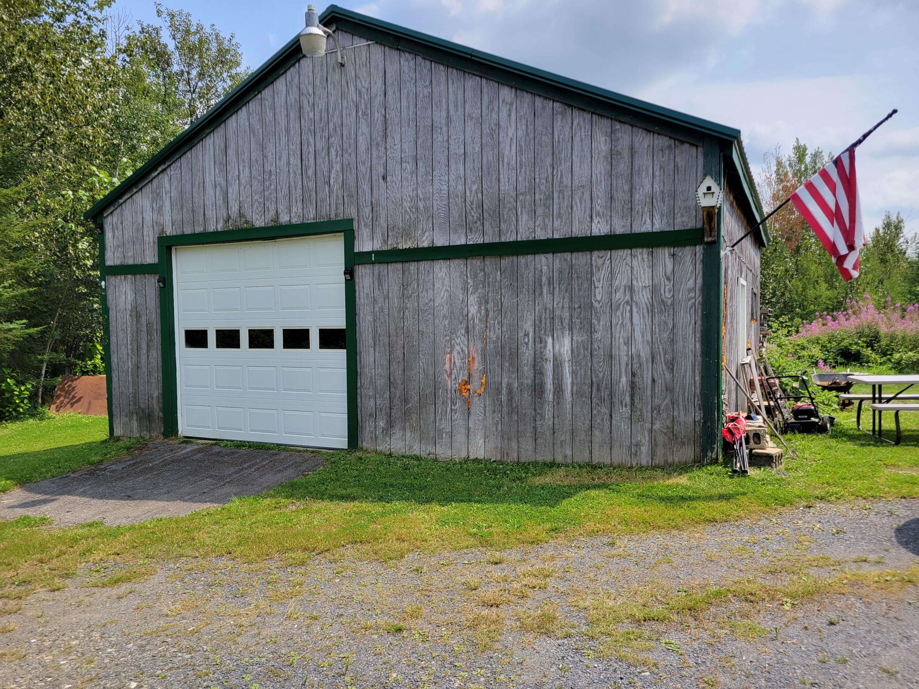 275 Green Ridge Road Fort Fairfield, ME 04742 - Photo 4 of 22 8