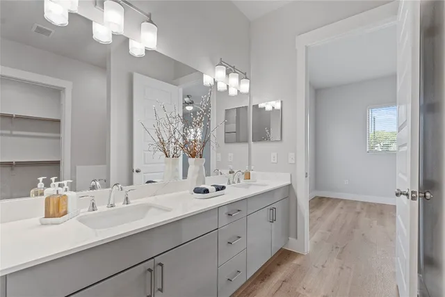 $2,825 | 865 Limmer Loop, Unit 613, Hutto, TX 78634