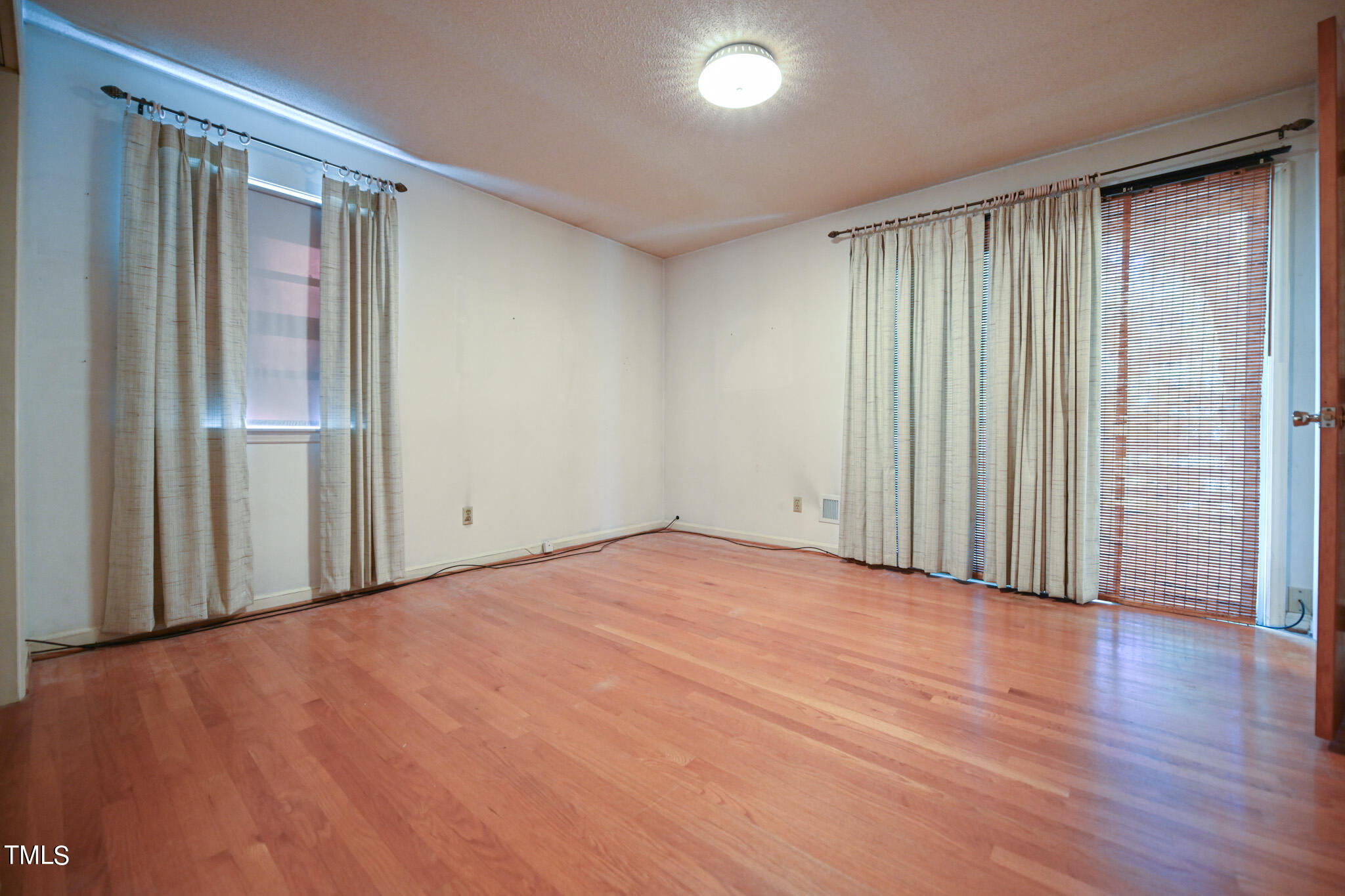 3109 Edgetone Drive Raleigh, NC 27604 - Photo 15 of 43 015