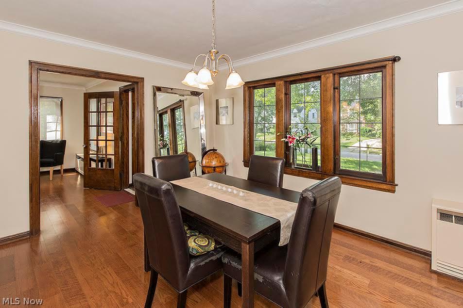 3281 Aberdeen Road Cleveland, OH 44120 - Photo 4 of 24