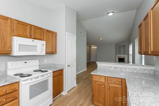 $1,665 | 10527 Hugue Way, Charlotte, NC 28214