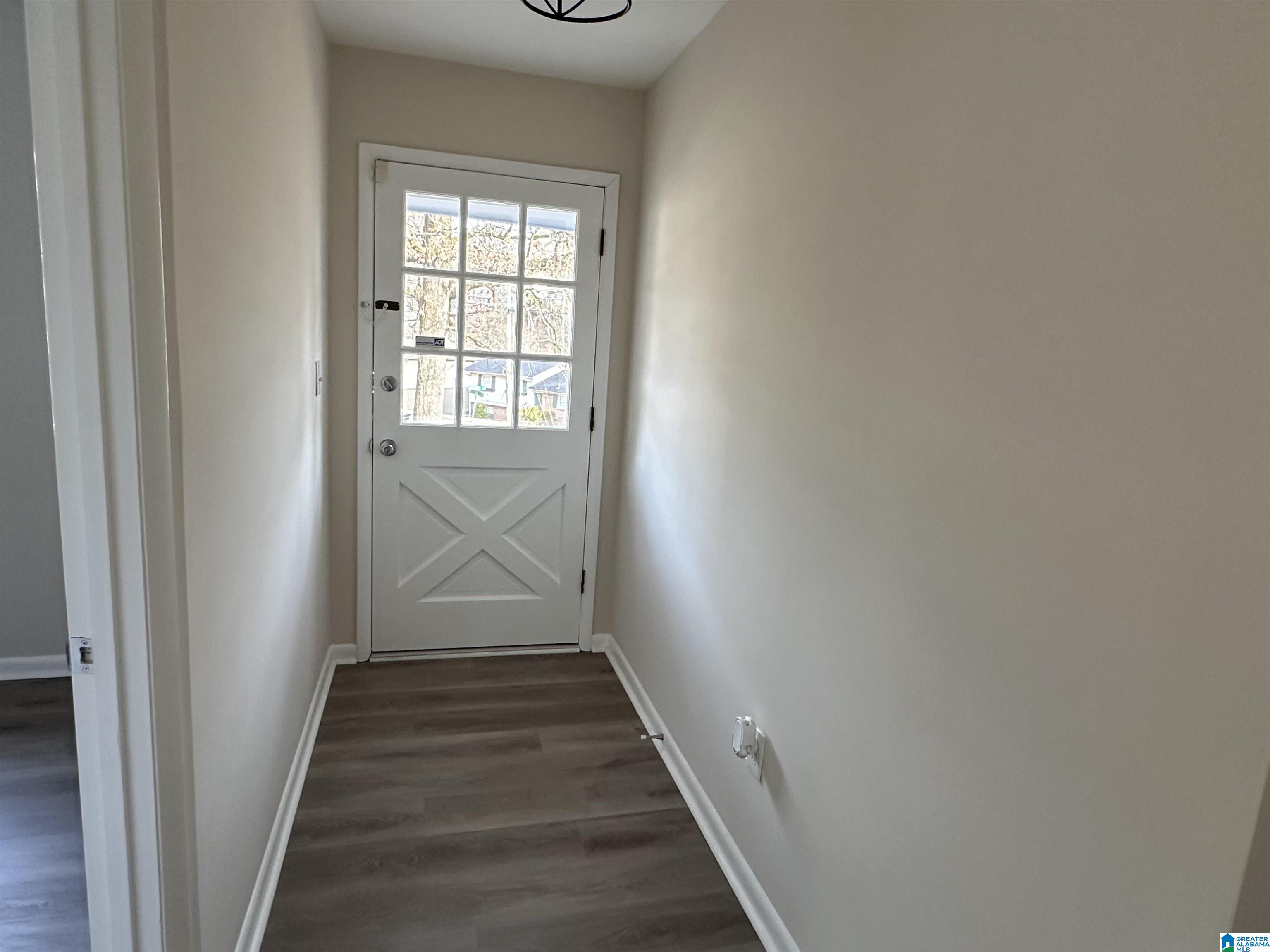 532 Ardmore Lane Birmingham, AL 35210 - Photo 2 of 25