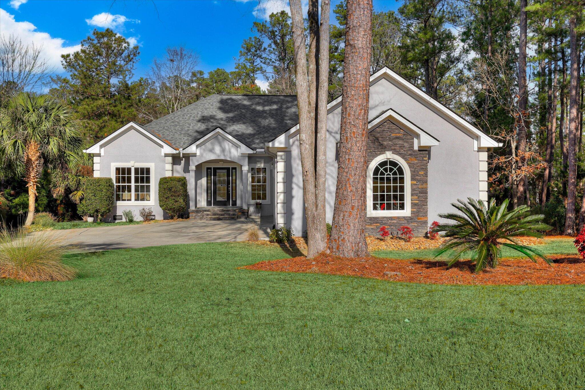 205 Pirates Cove McCormick, SC 29835 - Photo 2 of 75 01-101