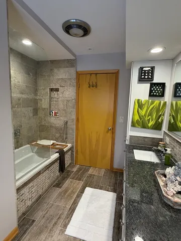 $675,444 | 501 Glenwood Trail, Elgin, IL 60120