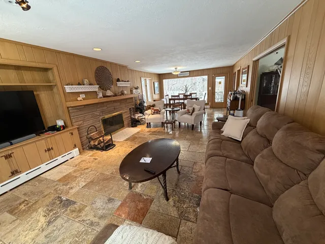 $675,444 | 501 Glenwood Trail, Elgin, IL 60120