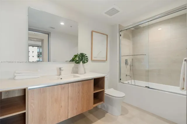 a picture of city view