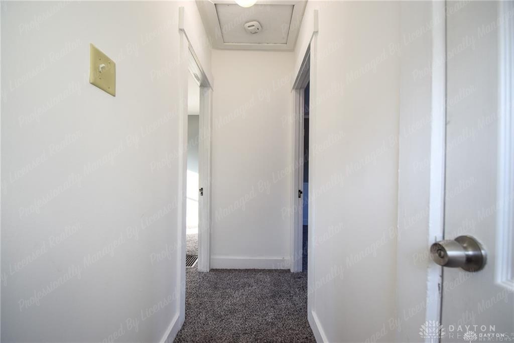 2926 Robin Road Dayton, OH 45409 - Photo 19 of 28