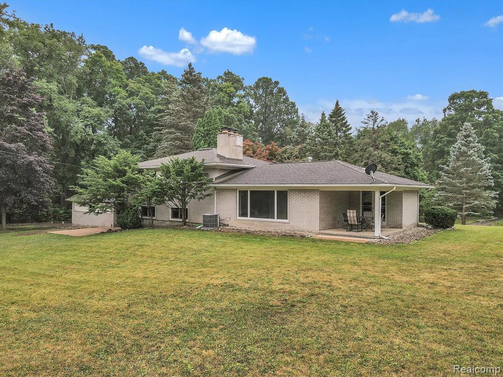 30540 Pear Ridge Farmington Hills, MI 48334 - Photo 51 of 66